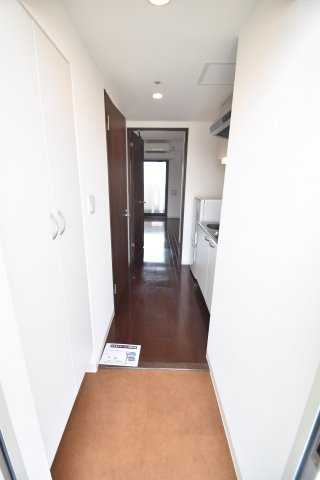 大阪市都島区東野田町４丁目の賃貸マンションの玄関