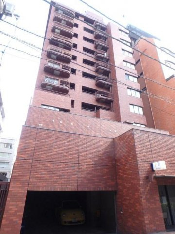 ラフィネお茶の水の外観