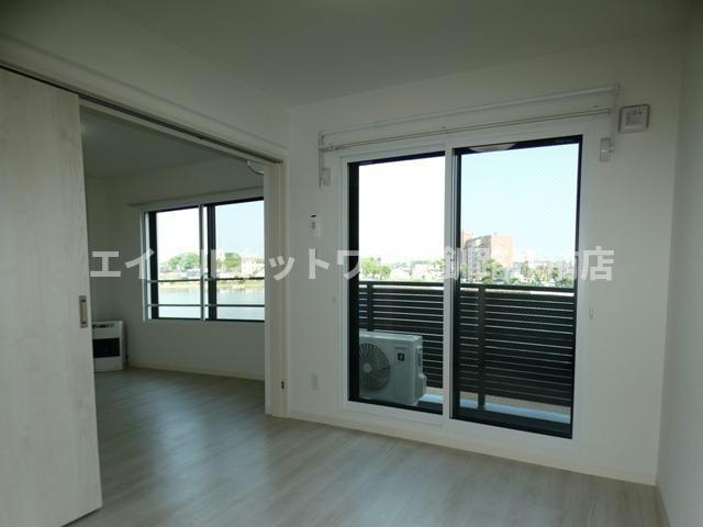 グレイス・レクシアの居間・リビング