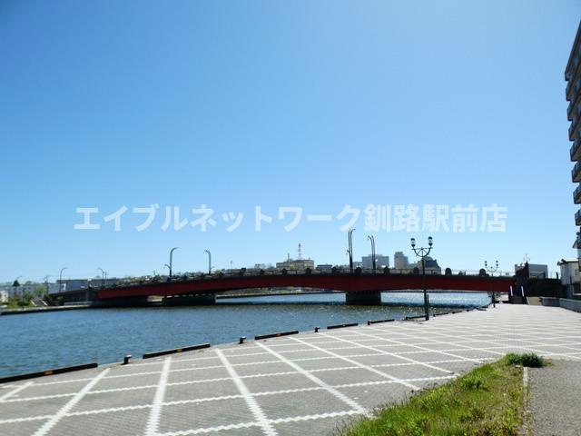 グレイス・レクシアの周辺