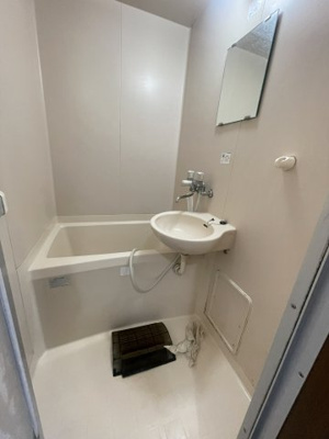 【浴室】 | アイランド | 別号室参考写真(反転)