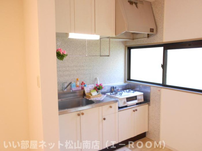 【キッチン】 | セジュール久万ノ台　A棟