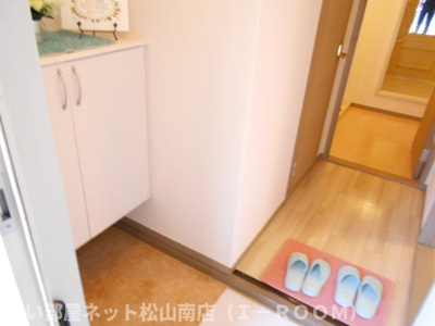 【玄関】 | セジュール久万ノ台　A棟