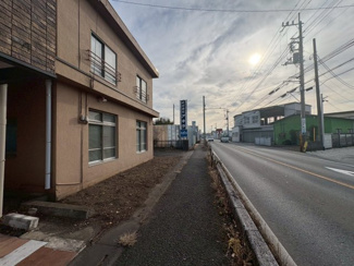 【前面道路含む現地写真】