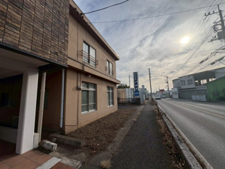 【前面道路含む現地写真】