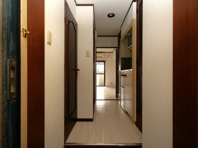 シャルマンフジ住吉弐番館の玄関