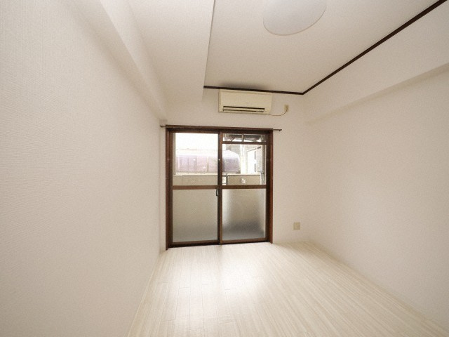 シャルマンフジ住吉弐番館の居間・リビング