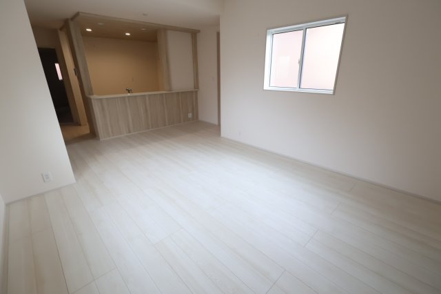 《仲介手数料無料》上尾市大字原市2065-3新築一戸建てブルーミングガーデン