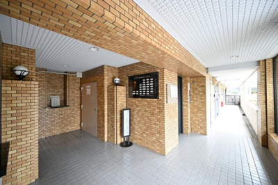 【エントランス】 | ライオンズマンション浮間舟渡 | 清潔なエントランスです