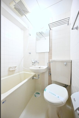 【浴室】 | ライオンズマンション浮間舟渡 | 落ち着いた空間のお風呂です