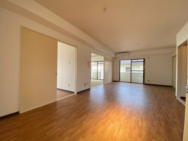 【居間・リビング】