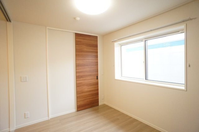 ライムストーン新大宮の居間・リビング