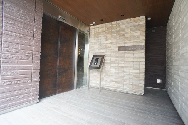 シャーメゾン　コンフォーザのエントランス