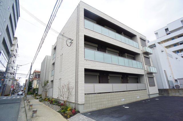 シャーメゾン　コンフォーザの外観