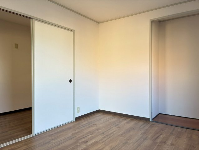 アンシュリットの洋室