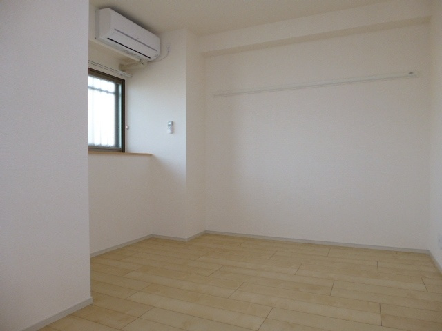 ケイマイティの寝室|洋室