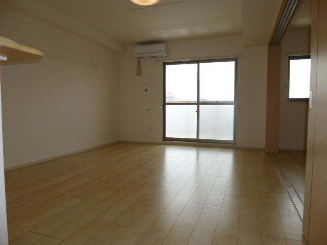 ケイマイティの居間・リビング