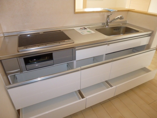 ケイマイティのキッチン|3口ＩＨコンロ付き