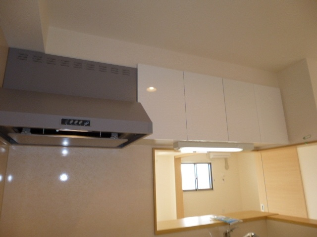 ケイマイティのキッチン|キッチン上収納