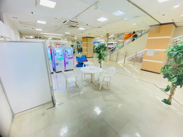 岡崎シビコの内装