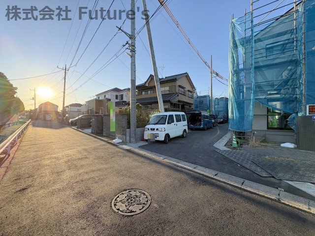 三郷市番匠免1丁目　新築戸建　全5棟　A号棟の前面道路含む現地写真|前面道路含む現地写真です。