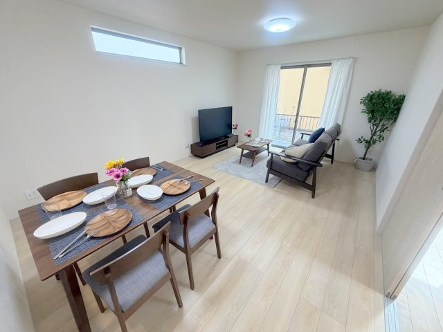 三郷市番匠免1丁目　新築戸建　全5棟　A号棟の居間・リビング|同施工会社の参考写真になります。