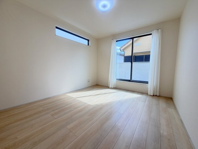 三郷市番匠免1丁目　新築戸建　全5棟　A号棟の洋室|同施工会社の参考写真になります。