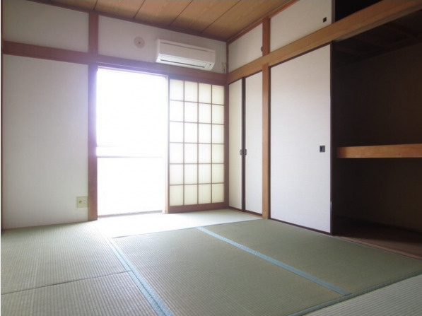 エクセルタナカ　駐輪場無料　3面採光　南面バルコニー　最上階の内装