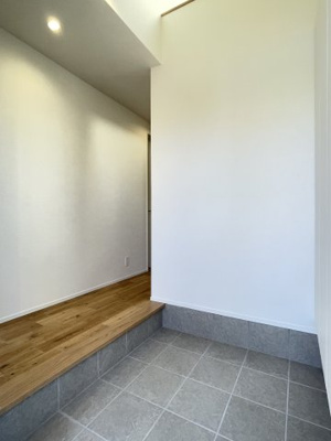 【玄関】 | 亀山市川合町