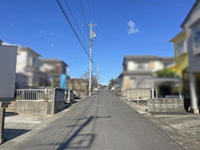 【前面道路含む現地写真】 | 亀山市川合町 | 前面道路