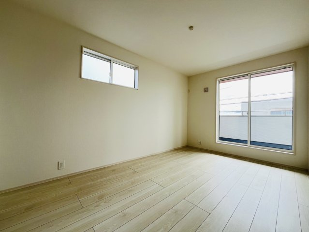 豊明市二村台7丁目8番2『仲介手数料無料』新築戸建ての洋室