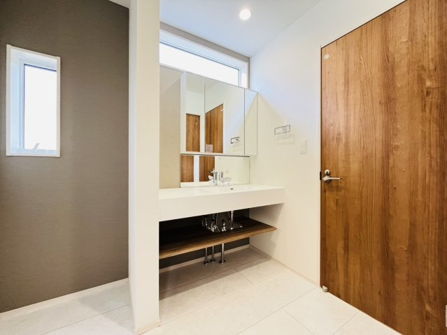 豊明市二村台7丁目8番2『仲介手数料無料』新築戸建ての洗面所