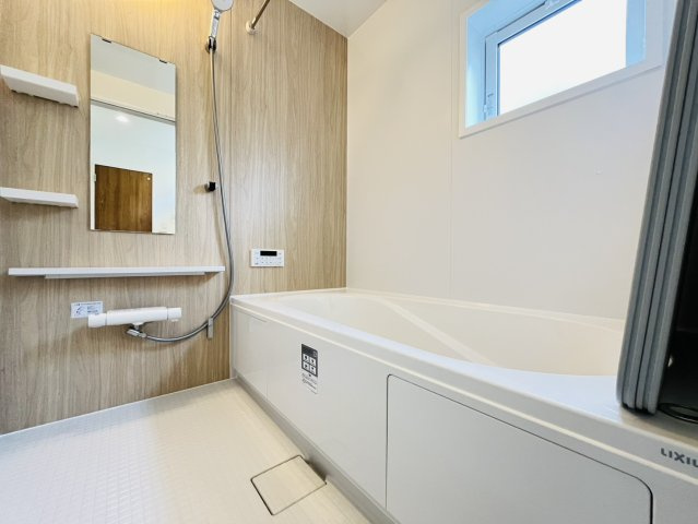 豊明市二村台7丁目8番2『仲介手数料無料』新築戸建ての浴室