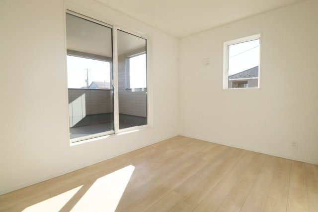 矢吹町八幡町第23　　　1号棟　　　善郷小学校、矢吹中学区の洋室