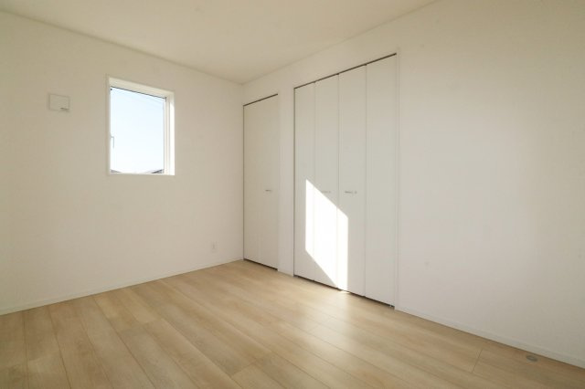 矢吹町八幡町第23　　　1号棟　　　善郷小学校、矢吹中学区の洋室