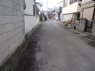 【前面道路含む現地写真】 | 川西市新田1丁目　中古一戸建て