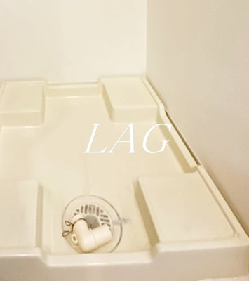 【設備】 | ドゥーエ大宮 | 室内洗濯機置き場です。（同仕様です。）