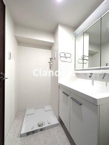 東十条グリーンハイツの独立洗面台|ドキドキの新生活も、安心してスタート。ぴったりの住まいを見つけませんか？クランディアが一緒に住まい選びをサポートします‼　まずは、お気軽にお問合せください　＃クランディア