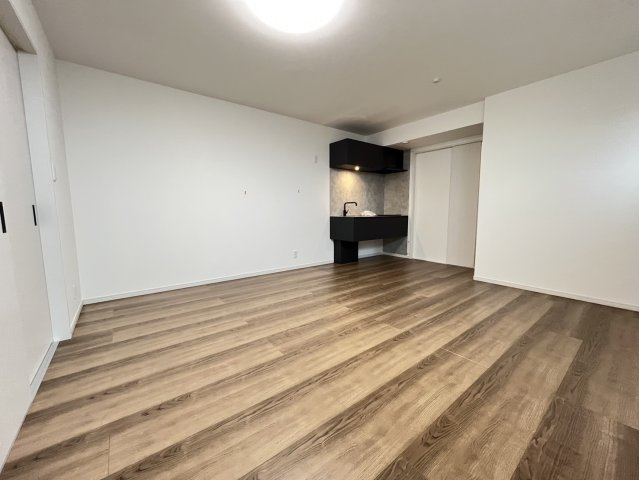 Class-A長瀬の洋室