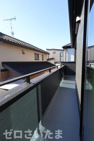 《仲介手数料無料》上尾市向山３丁目41-15新築一戸建てグラファーレのバルコニー