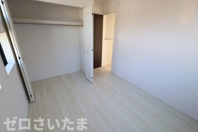 《仲介手数料無料》上尾市向山３丁目41-15新築一戸建てグラファーレの洋室