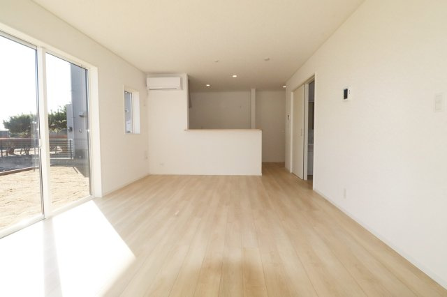 矢吹町八幡町　　　２号棟　　　善郷小学校、矢吹中学区の居間・リビング