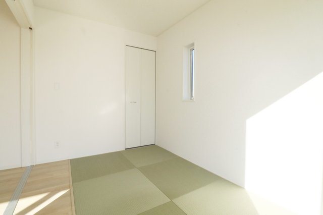 矢吹町八幡町　　　２号棟　　　善郷小学校、矢吹中学区の和室