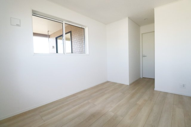 矢吹町八幡町　　　２号棟　　　善郷小学校、矢吹中学区の洋室