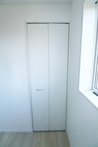 矢吹町八幡町　　　２号棟　　　善郷小学校、矢吹中学区の収納