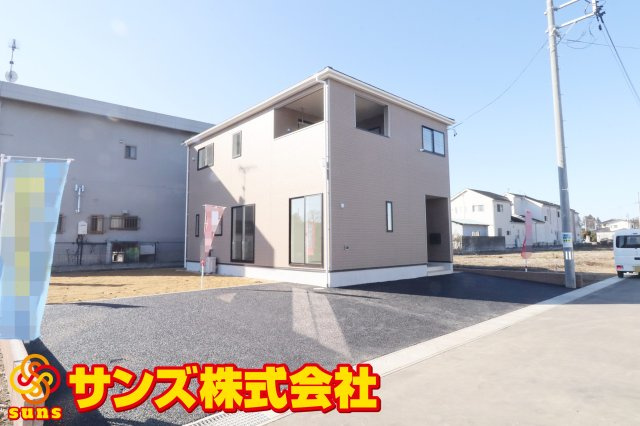 矢吹町八幡町　　　２号棟　　　善郷小学校、矢吹中学区の外観|北東側から見た駐車場を含む外観