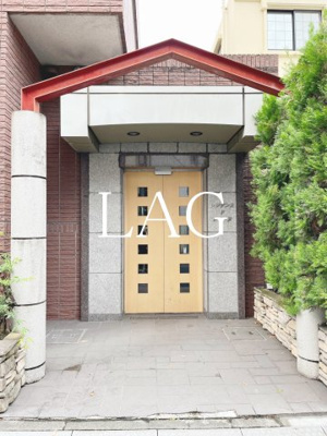 【エントランス】 | レジデンス・ド・レイーヌ | エントランスになります。