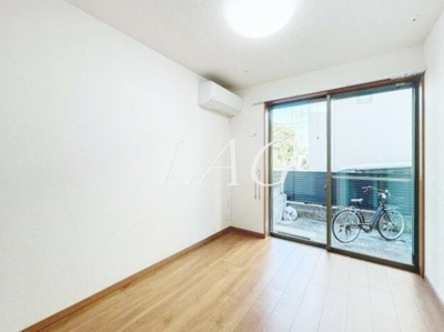 【居間・リビング】 | エメロード江古田 | 洋室のお部屋です。