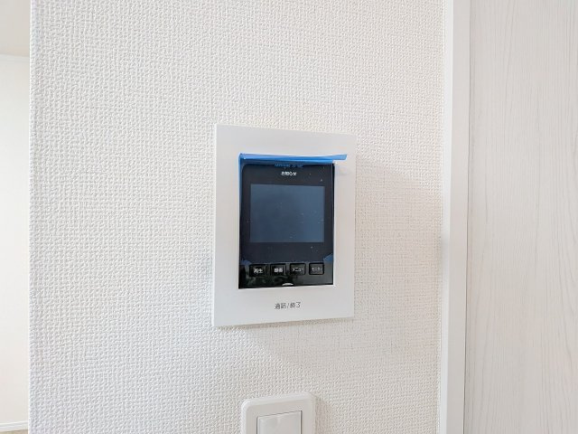 八王子市　狭間町　新築一戸建てのセキュリティ|～TVモニター付インターホン　訪問者の確認に便利です～