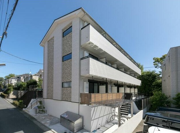 川崎市麻生区上麻生１丁目のアパートの外観